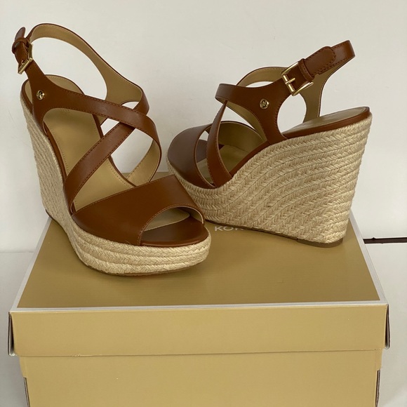 MICHAEL KORS Martyna Brown Leather Wedge size 9.5 - Picture 12 of 13